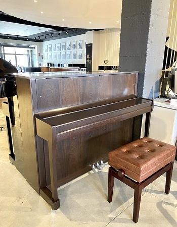 Kawai K200 Nogal