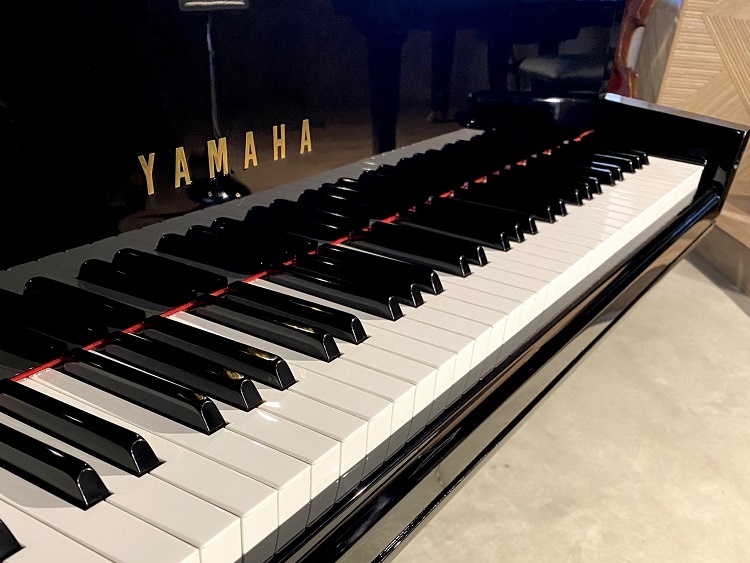 Piano Yamaha Japonés modelo G2 – Importadora de Pianos