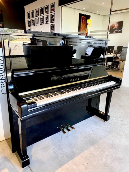 Yamaha U3 Ocasión