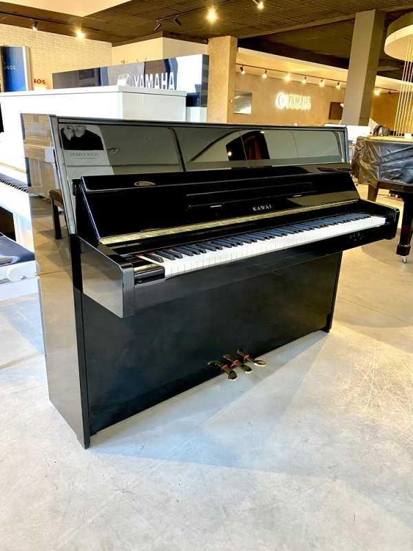 Kawai K15