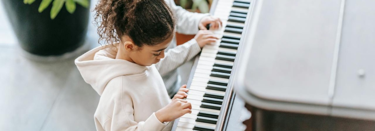 los mejores pianos para principiantes 2024