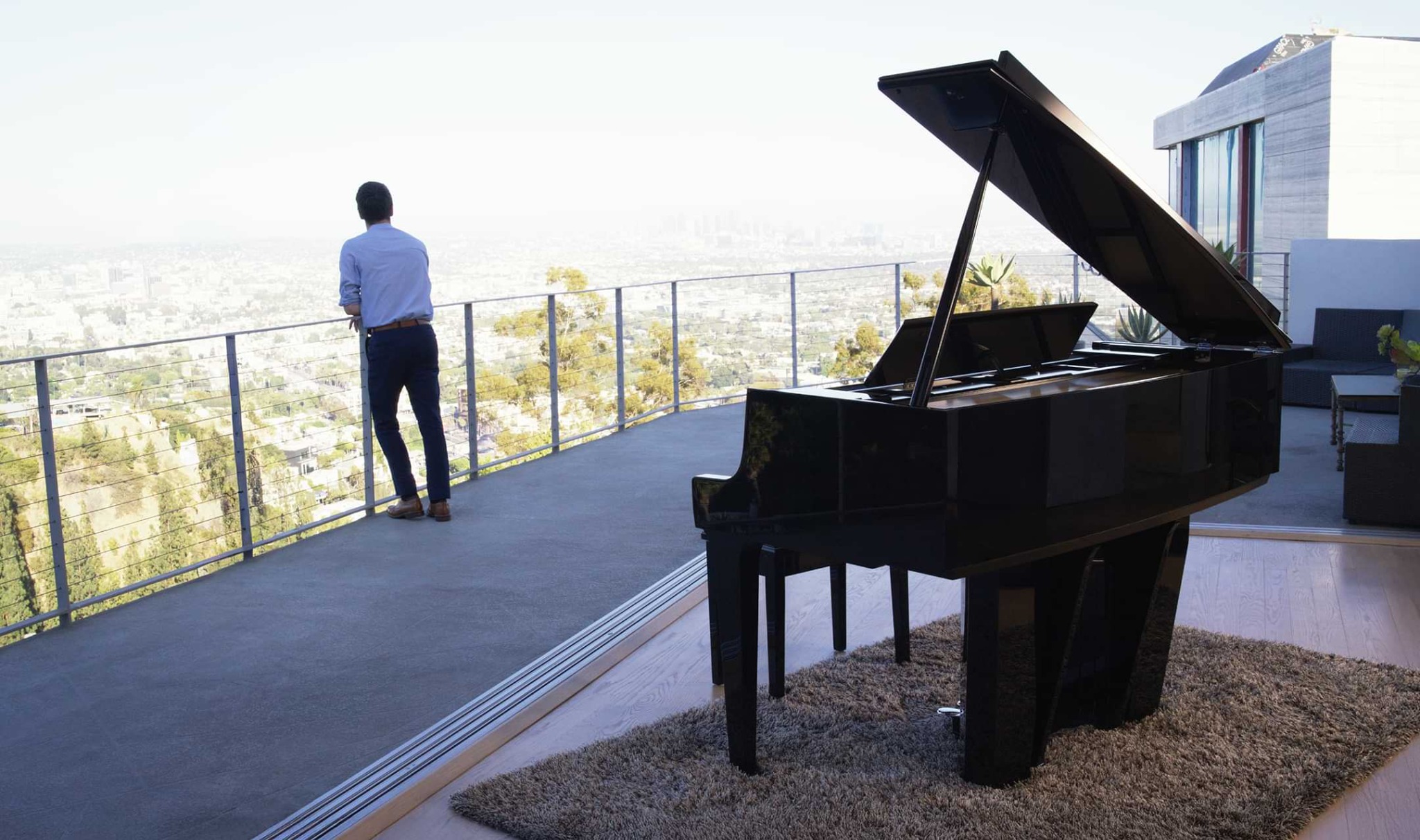 Hybrid piano for home: detail of the Kawai NOVUS NV12