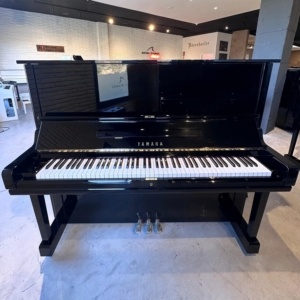 Yamaha U3M